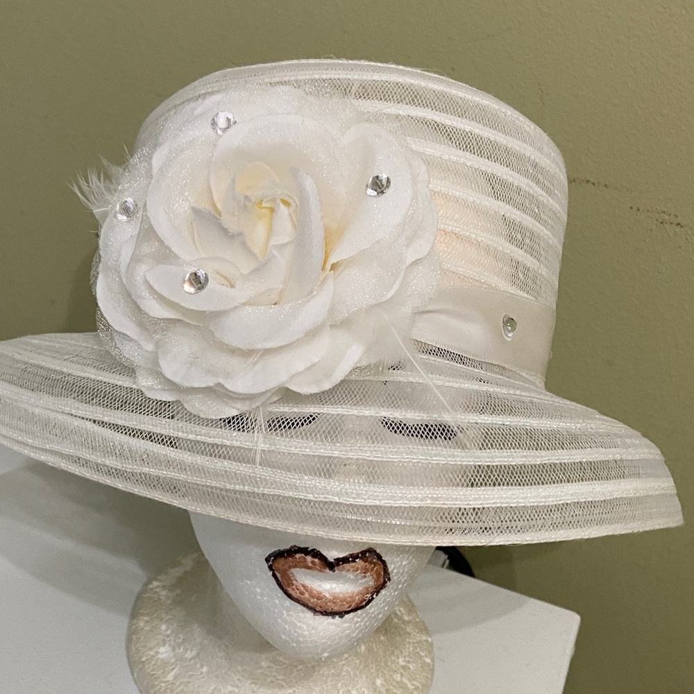 Cute Church/ Dress Hat by Liz Claiborne